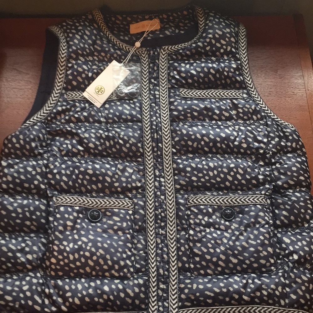 Tory Burch Macy down vest NWT 12